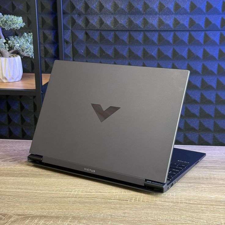 HP Victus 15